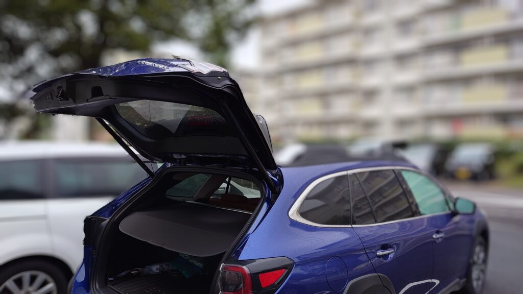 便利機能?レガシィアウトバックのパワーリヤゲートのメモリーハイト機能